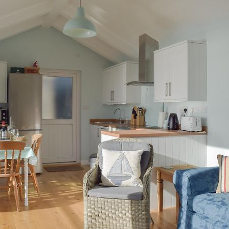Mole End Villa Amroth Bagian luar foto